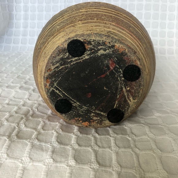 Pottery - Picture 5 of 8